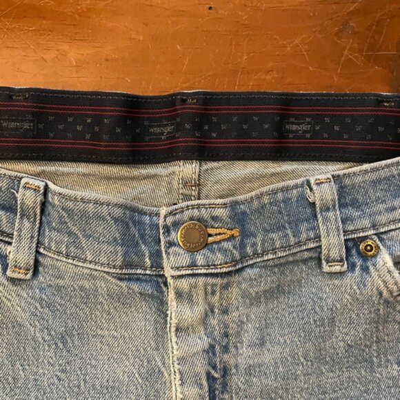 Wrangler Cut Off Jean Shorts Blue DenimJorts 36” Waist - Picture 4 of 8